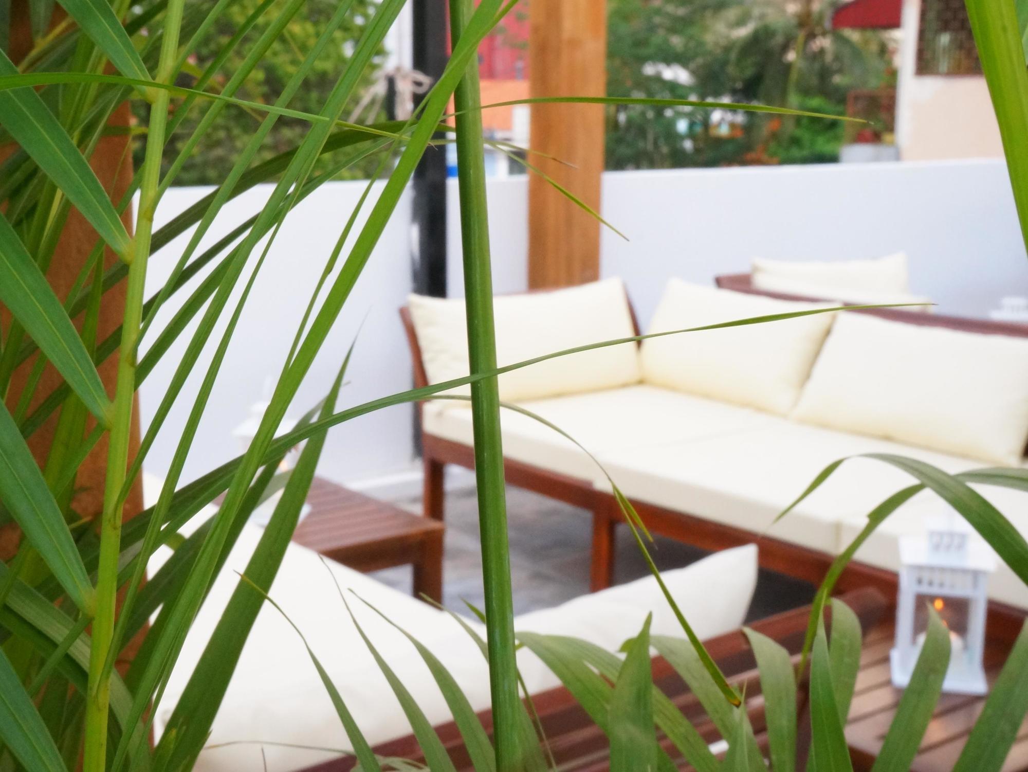 Aura Thematic Hostel Phnom Penh Zewnętrze zdjęcie