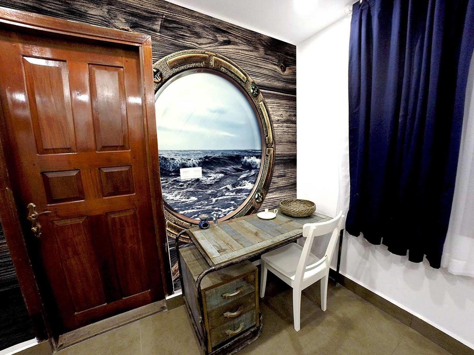 Aura Thematic Hostel Phnom Penh Zewnętrze zdjęcie